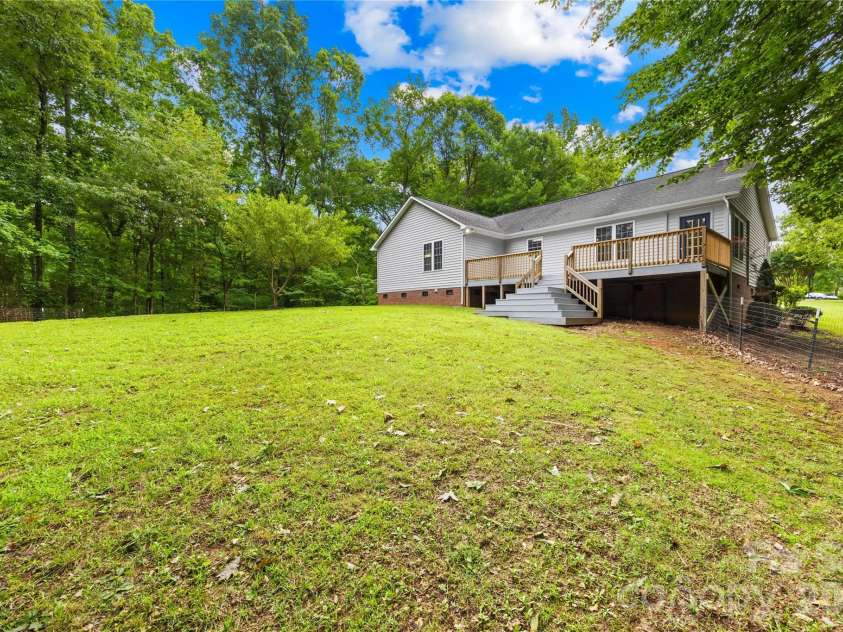 3416 Leaning Pine Drive, Lincolnton, NC 28092.  MLS# CAR4406384, YatesRealty ID 38941. 