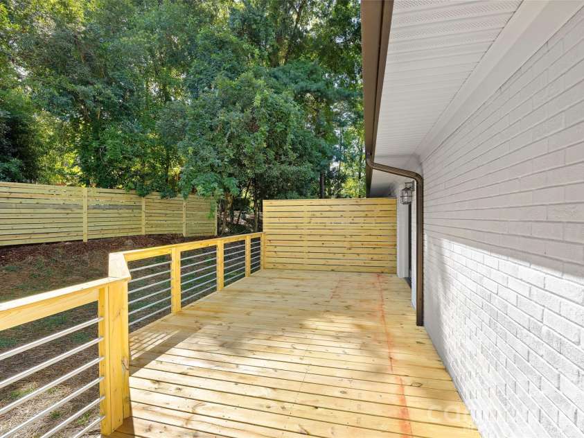 8033 Ritter Drive, Charlotte, NC 28270.  MLS# CAR4406196, YatesRealty ID 38942. 