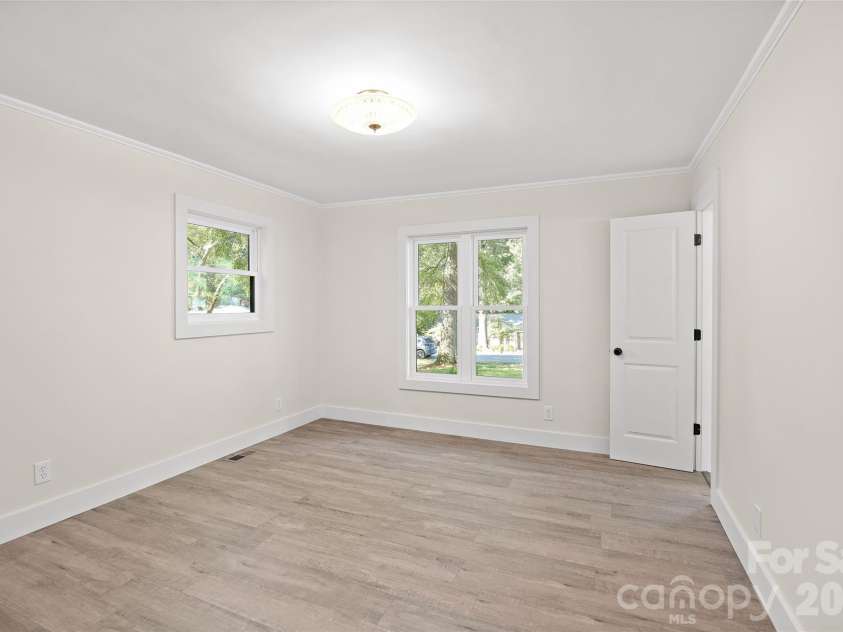8033 Ritter Drive, Charlotte, NC 28270.  MLS# CAR4406196, YatesRealty ID 38942. Bedroom