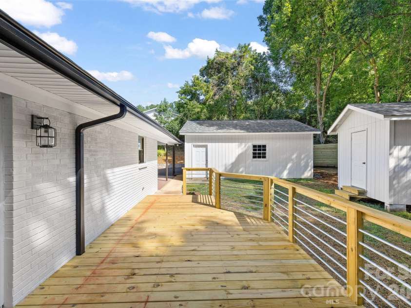 8033 Ritter Drive, Charlotte, NC 28270.  MLS# CAR4406196, YatesRealty ID 38942. Deck