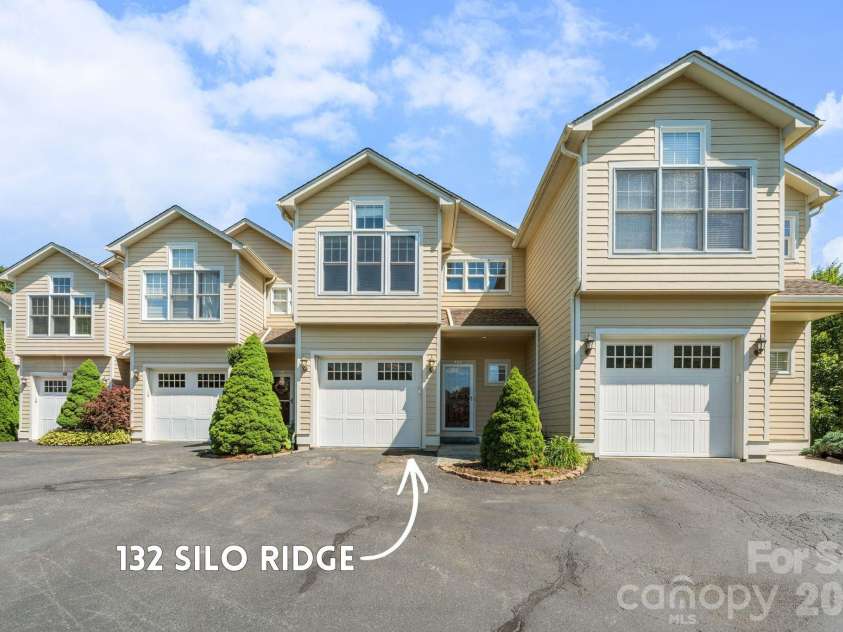 132 Silo Ridge Lane, Vilas, NC 28692.  MLS# CAR4403590, YatesRealty ID 38948. 