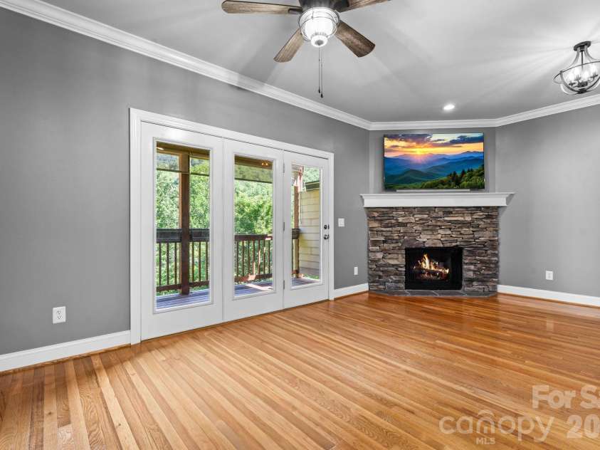132 Silo Ridge Lane, Vilas, NC 28692.  MLS# CAR4403590, YatesRealty ID 38948. 