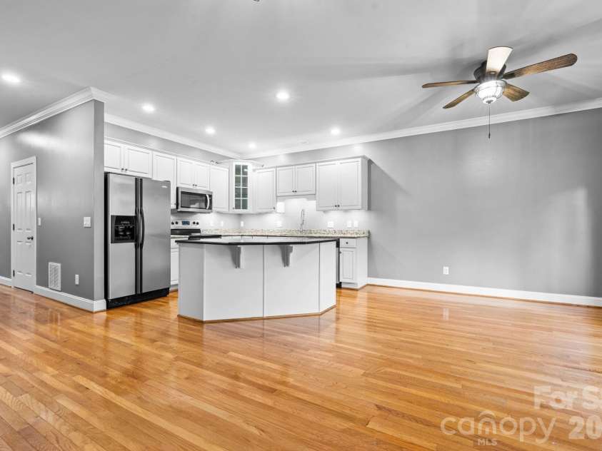 132 Silo Ridge Lane, Vilas, NC 28692.  MLS# CAR4403590, YatesRealty ID 38948. 