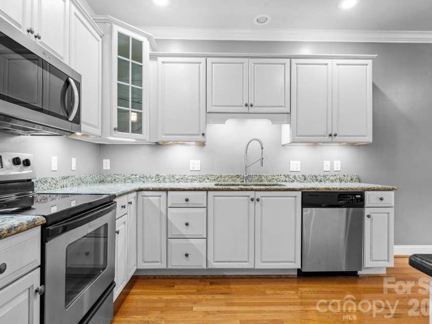 132 Silo Ridge Lane, Vilas, NC 28692.  MLS# CAR4403590, YatesRealty ID 38948. 