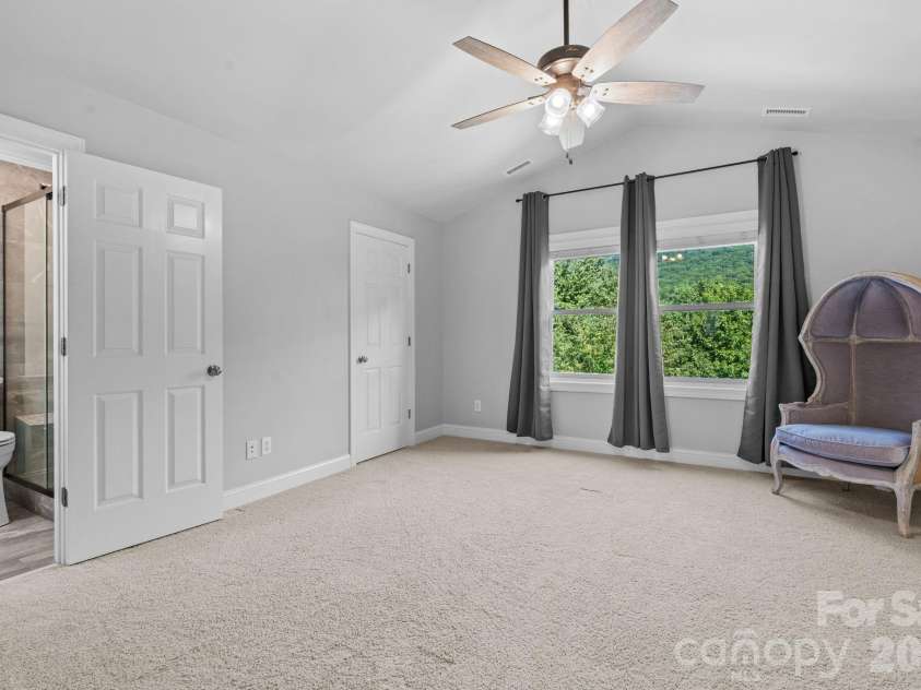 132 Silo Ridge Lane, Vilas, NC 28692.  MLS# CAR4403590, YatesRealty ID 38948. 