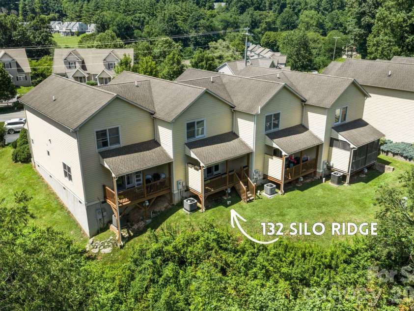 132 Silo Ridge Lane, Vilas, NC 28692.  MLS# CAR4403590, YatesRealty ID 38948. 