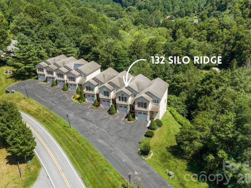 132 Silo Ridge Lane, Vilas, NC 28692.  MLS# CAR4403590, YatesRealty ID 38948. 
