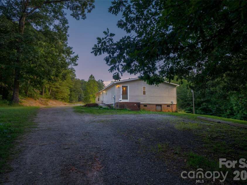 479 McDade Road, Tryon, NC 28782.  MLS# CAR4406506, YatesRealty ID 38949. 