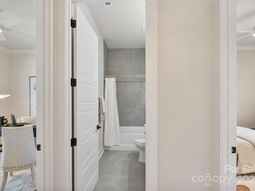 2085 Bonds Lane, Fort Mill, SC 29715.  MLS# CAR4257392, YatesRealty ID 3895. 