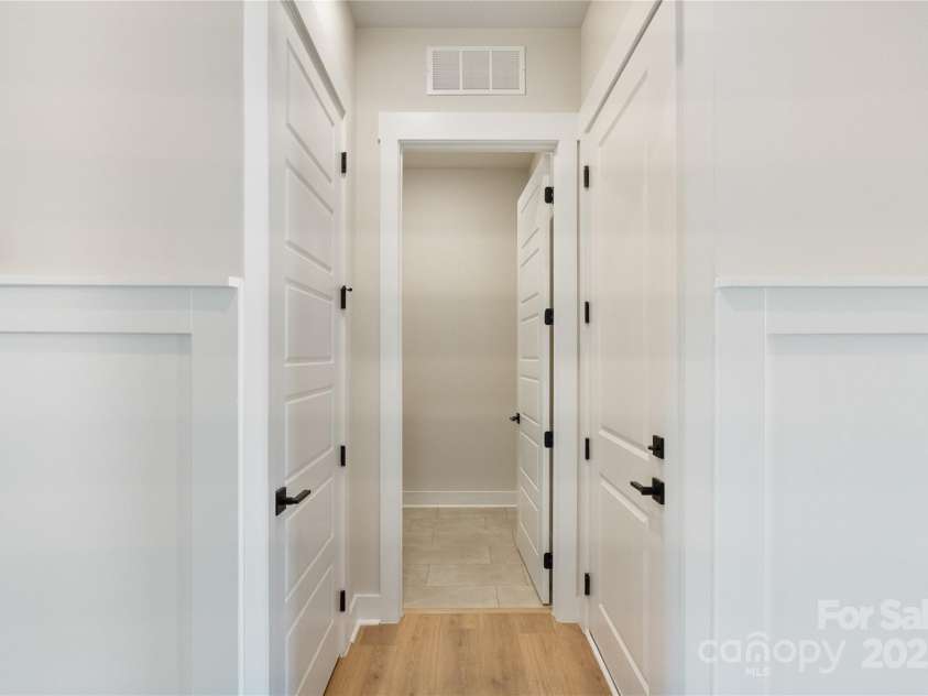 2085 Bonds Lane, Fort Mill, SC 29715.  MLS# CAR4257392, YatesRealty ID 3895. 