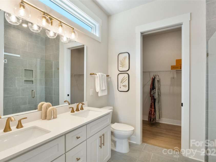 2085 Bonds Lane, Fort Mill, SC 29715.  MLS# CAR4257392, YatesRealty ID 3895. 