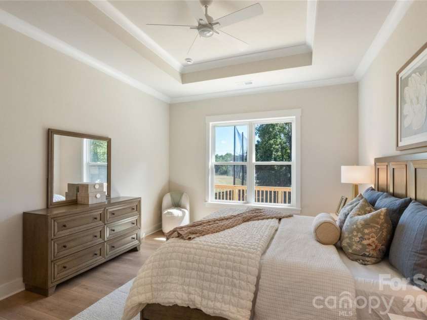 2085 Bonds Lane, Fort Mill, SC 29715.  MLS# CAR4257392, YatesRealty ID 3895. Spacious primary suite with tray ceiling