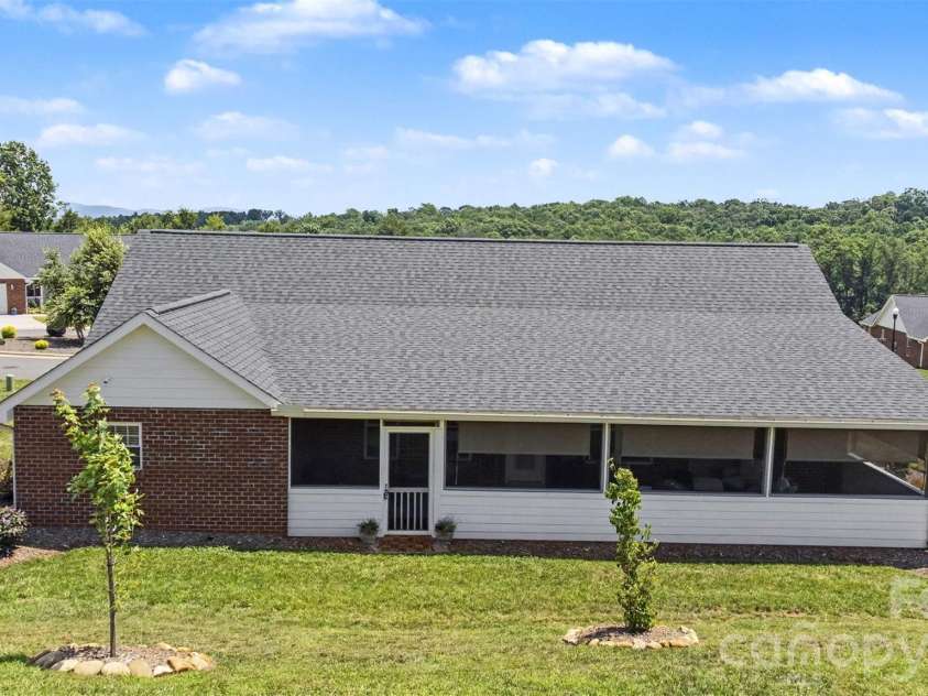105 Kingston Place, Spindale, NC 28160.  MLS# CAR4406340, YatesRealty ID 38950. 