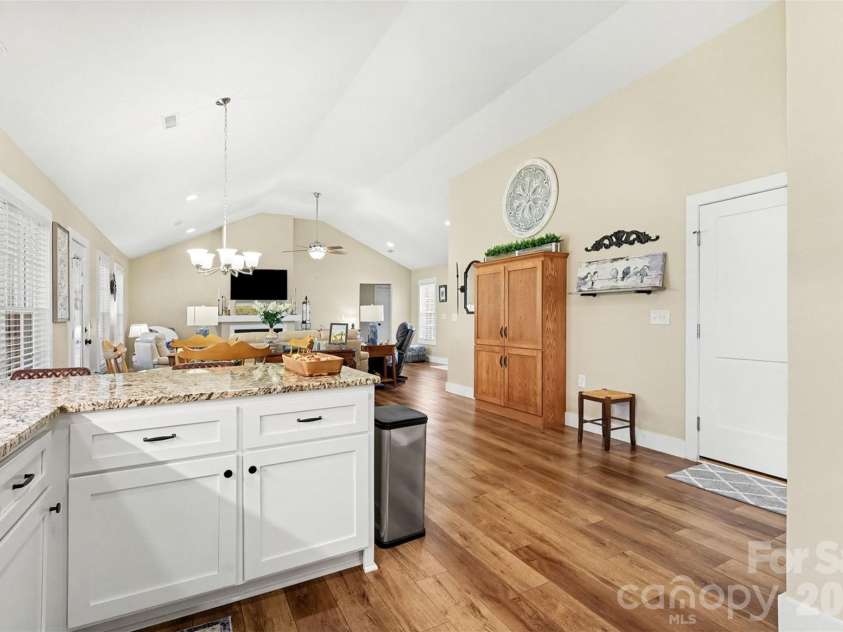 105 Kingston Place, Spindale, NC 28160.  MLS# CAR4406340, YatesRealty ID 38950. 