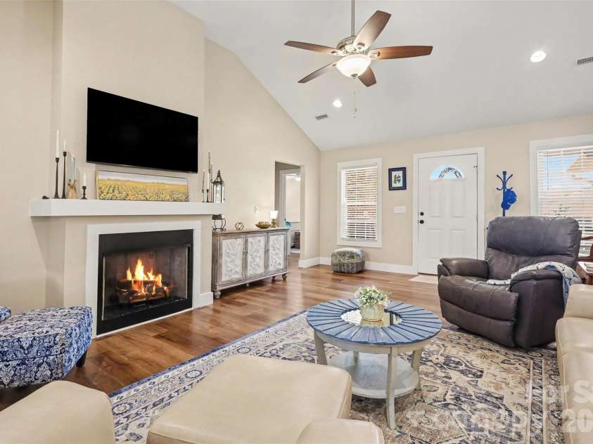 105 Kingston Place, Spindale, NC 28160.  MLS# CAR4406340, YatesRealty ID 38950. Living room