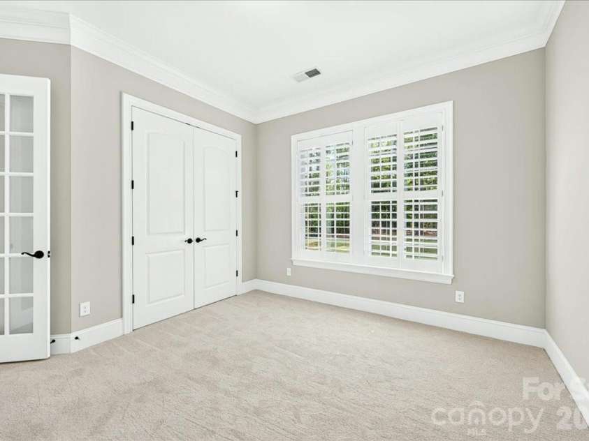 13116 May River Lane, Charlotte, NC 28278.  MLS# CAR4403294, YatesRealty ID 38951. Main Level Office