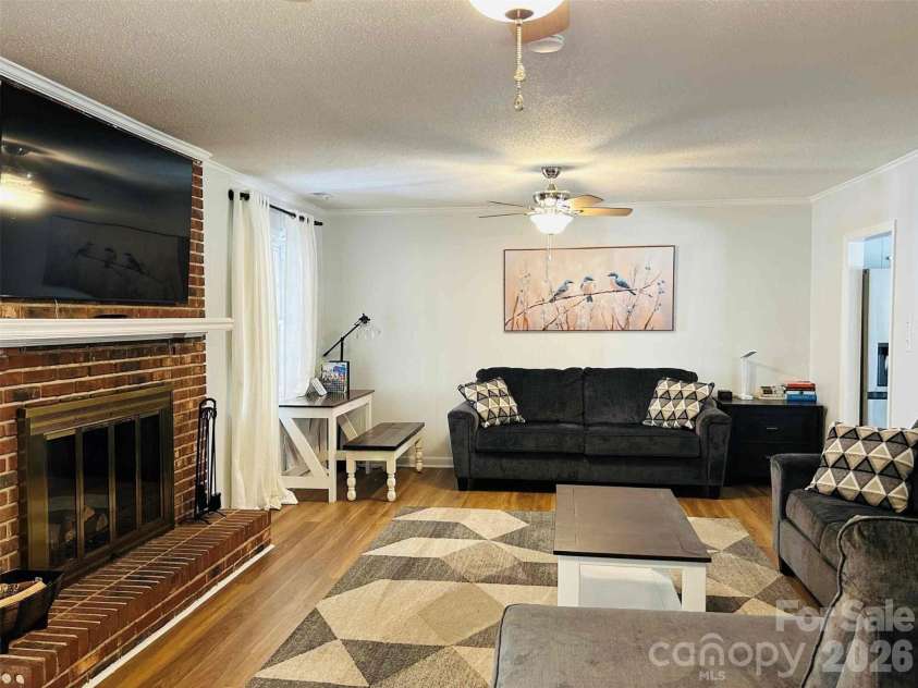 209 Pelham Lane, Fort Mill, SC 29715.  MLS# CAR4406558, YatesRealty ID 38953. 