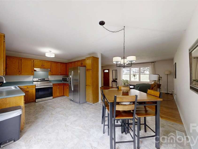 2507 Otis Dellinger Road, Lincolnton, NC 28092.  MLS# CAR4347007, YatesRealty ID 38954. 