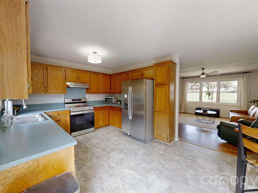 2507 Otis Dellinger Road, Lincolnton, NC 28092.  MLS# CAR4347007, YatesRealty ID 38954. 
