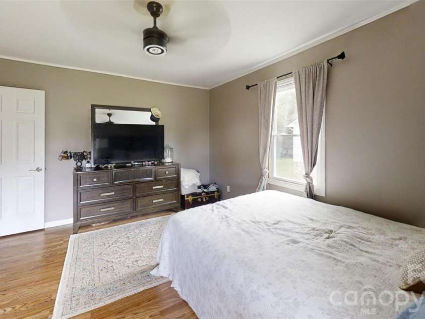 2507 Otis Dellinger Road, Lincolnton, NC 28092.  MLS# CAR4347007, YatesRealty ID 38954. 