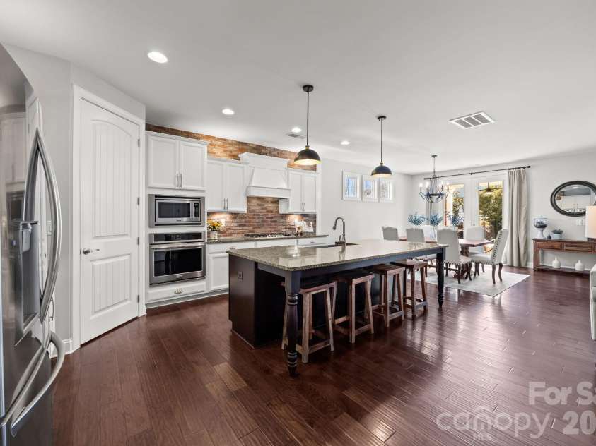 14918 Marymont Avenue, Huntersville, NC 28078.  MLS# CAR4341201, YatesRealty ID 3896. 