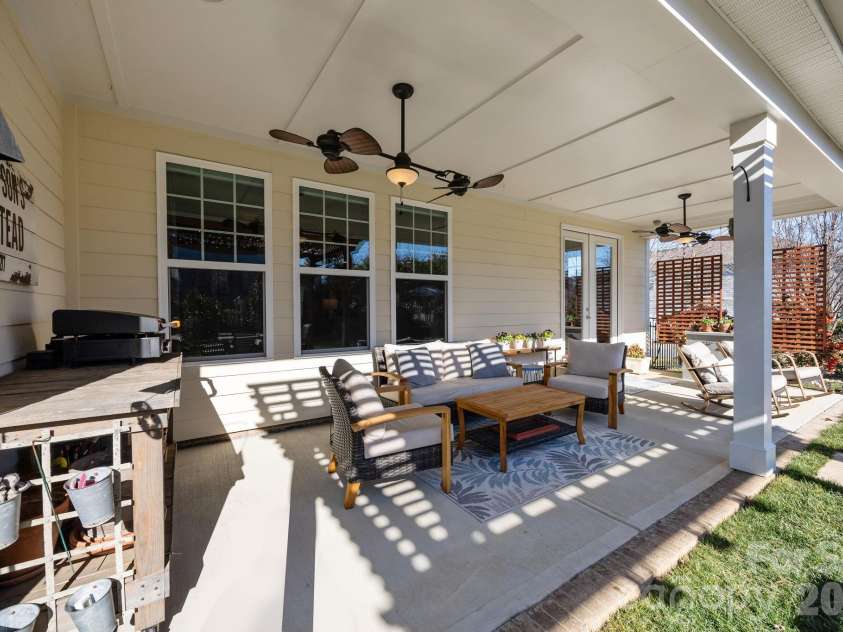 14918 Marymont Avenue, Huntersville, NC 28078.  MLS# CAR4341201, YatesRealty ID 3896. 