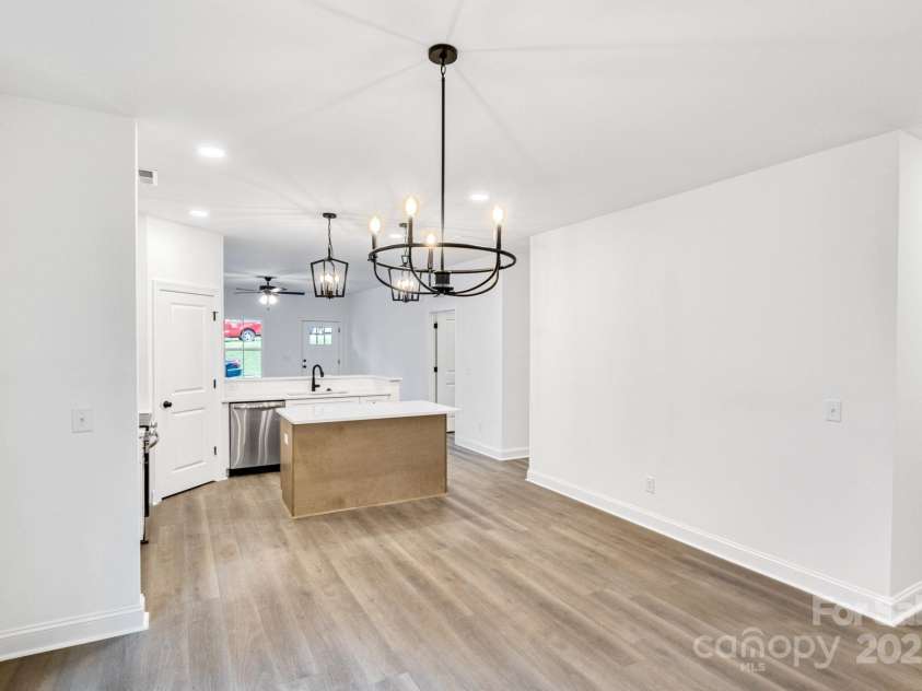 354 Moore Avenue, Mooresville, NC 28115.  MLS# CAR4270464, YatesRealty ID 3896. 