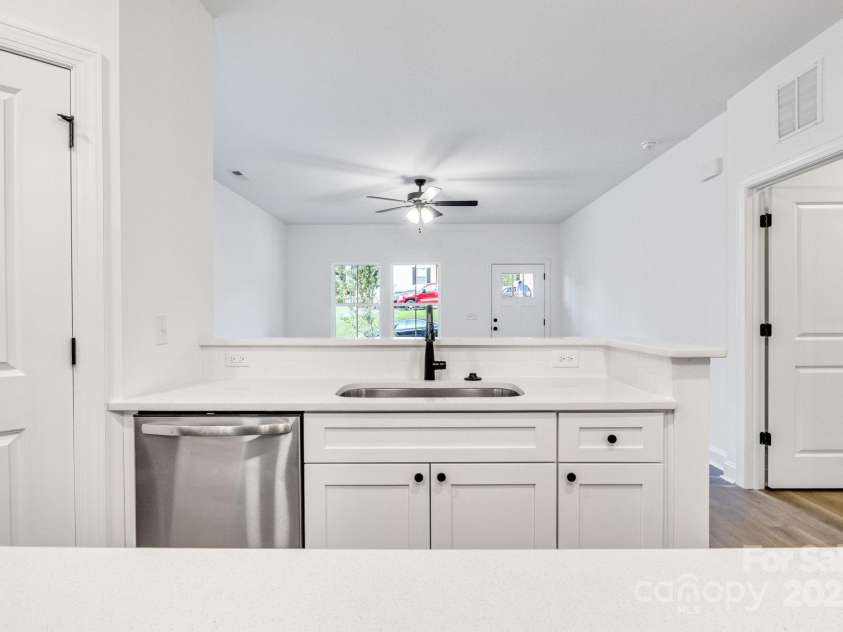 354 Moore Avenue, Mooresville, NC 28115.  MLS# CAR4270464, YatesRealty ID 3896. 