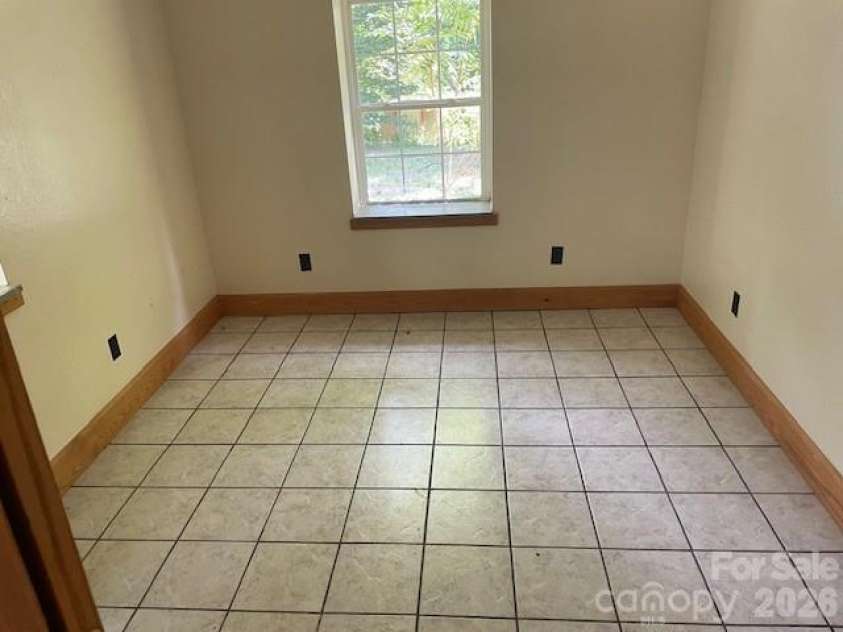 94 Robertson Drive, Old Fort, NC 28762.  MLS# CAR4406051, YatesRealty ID 38960. 