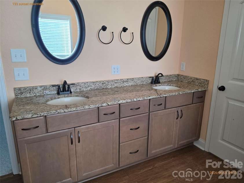 133 Sunset Mountain Trail, Franklin, NC 28734.  MLS# CAR4398666, YatesRealty ID 38961. 