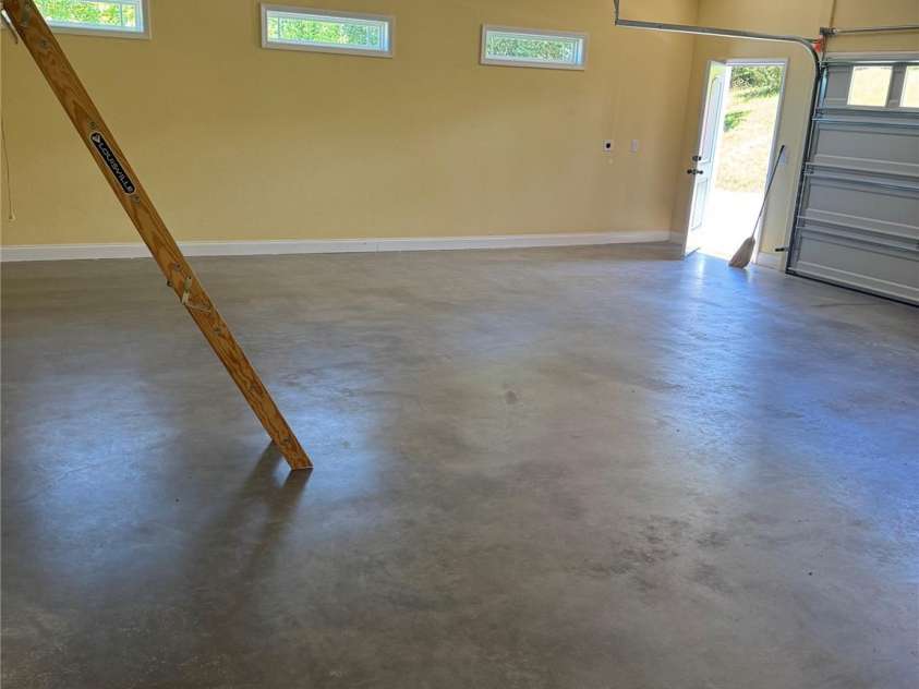 133 Sunset Mountain Trail, Franklin, NC 28734.  MLS# CAR4398666, YatesRealty ID 38961. 