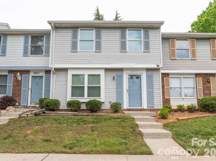 7340 Pebblestone Drive, Charlotte, NC 28212.  MLS# CAR4405481, YatesRealty ID 38962. 