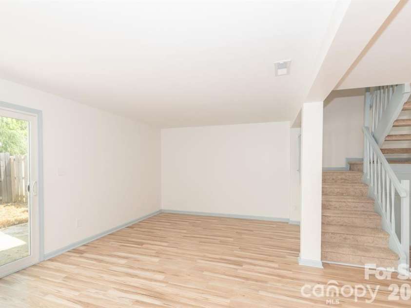 7340 Pebblestone Drive, Charlotte, NC 28212.  MLS# CAR4405481, YatesRealty ID 38962. 