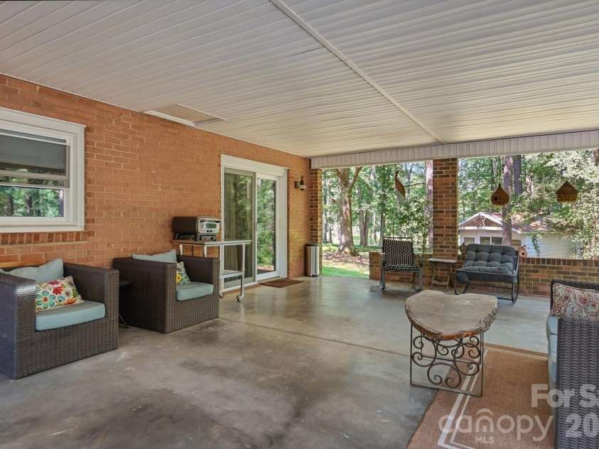 11060 Teresia Lane, Midland, NC 28107.  MLS# CAR4405956, YatesRealty ID 38963. 