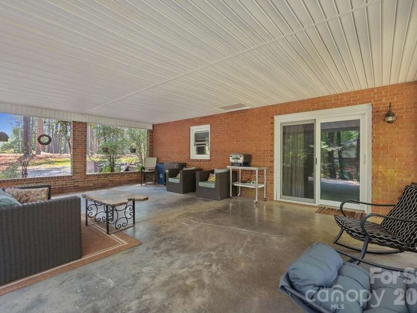 11060 Teresia Lane, Midland, NC 28107.  MLS# CAR4405956, YatesRealty ID 38963. 