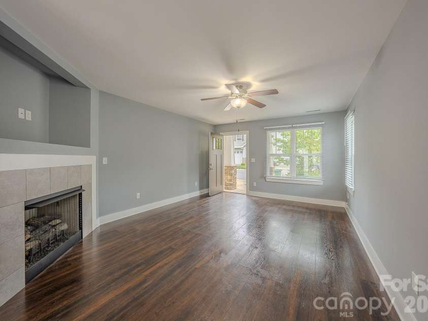 202 Stoney Point Way, Candler, NC 28715.  MLS# CAR4406460, YatesRealty ID 38965. 