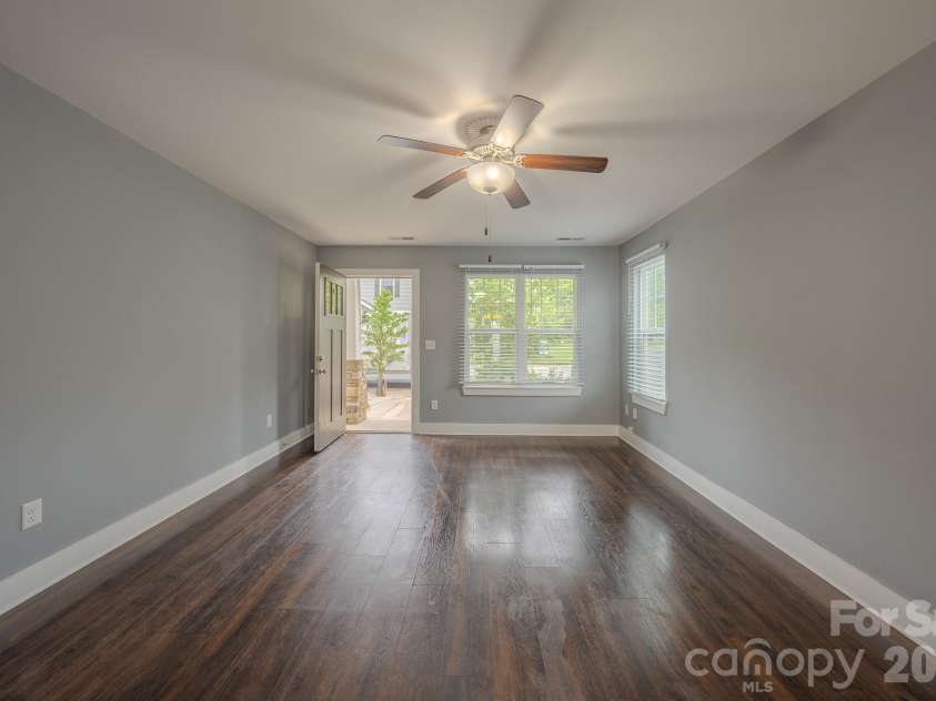 202 Stoney Point Way, Candler, NC 28715.  MLS# CAR4406460, YatesRealty ID 38965. 