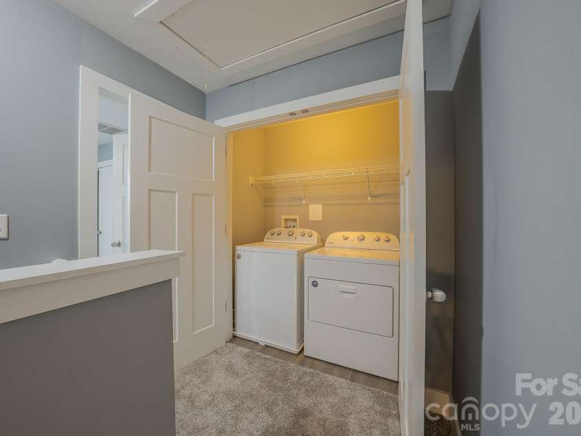 202 Stoney Point Way, Candler, NC 28715.  MLS# CAR4406460, YatesRealty ID 38965. 