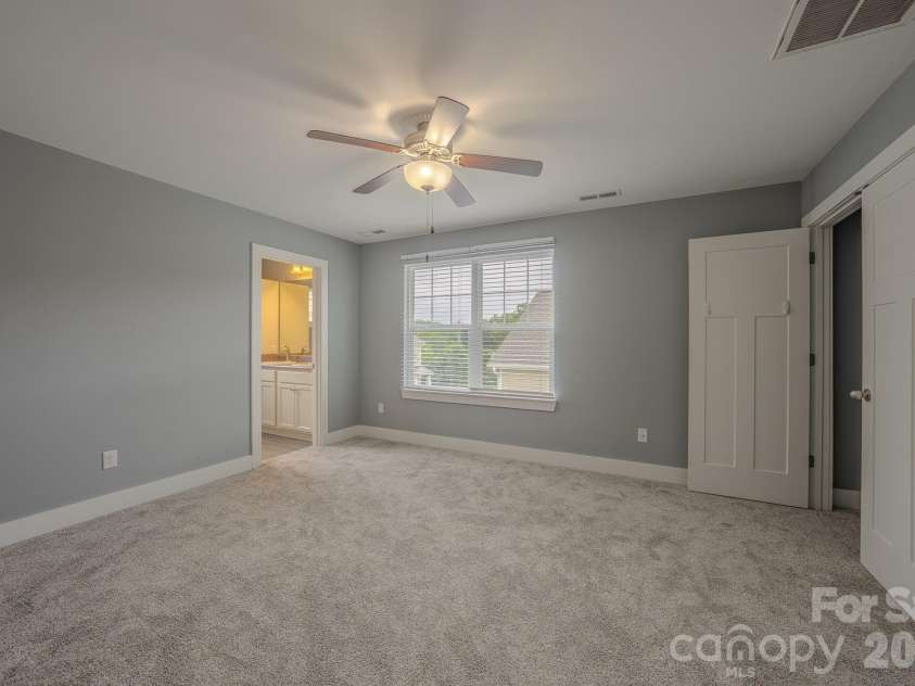 202 Stoney Point Way, Candler, NC 28715.  MLS# CAR4406460, YatesRealty ID 38965. 