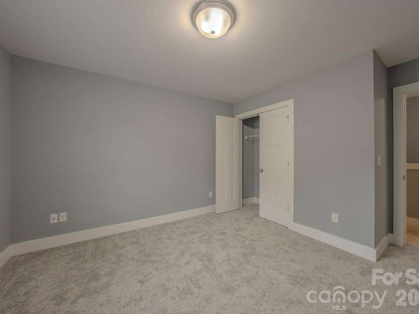 202 Stoney Point Way, Candler, NC 28715.  MLS# CAR4406460, YatesRealty ID 38965. 
