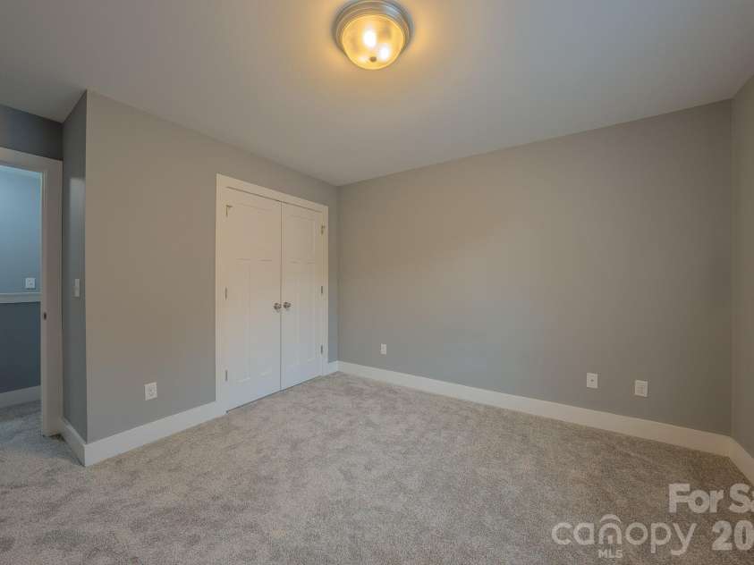 202 Stoney Point Way, Candler, NC 28715.  MLS# CAR4406460, YatesRealty ID 38965. 