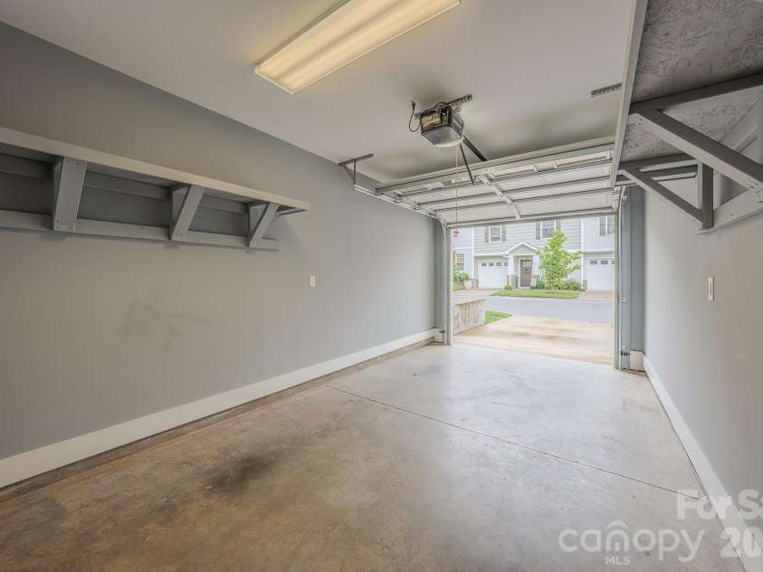 202 Stoney Point Way, Candler, NC 28715.  MLS# CAR4406460, YatesRealty ID 38965. 