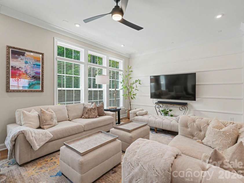 2523 Deacon Avenue, Charlotte, NC 28204.  MLS# CAR4402288, YatesRealty ID 38967. 