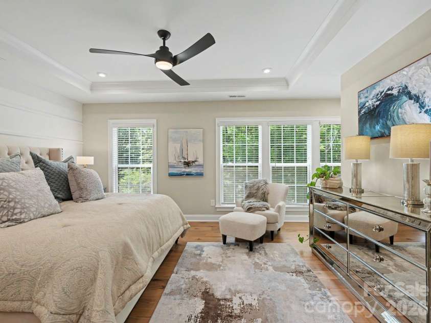 2523 Deacon Avenue, Charlotte, NC 28204.  MLS# CAR4402288, YatesRealty ID 38967. 