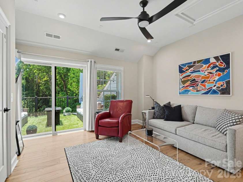 2523 Deacon Avenue, Charlotte, NC 28204.  MLS# CAR4402288, YatesRealty ID 38967. 
