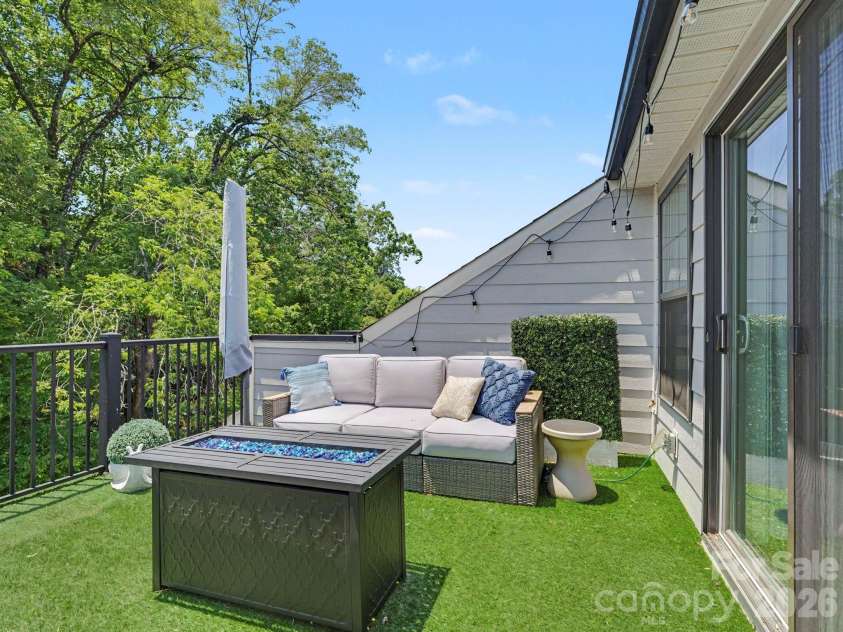 2523 Deacon Avenue, Charlotte, NC 28204.  MLS# CAR4402288, YatesRealty ID 38967. 