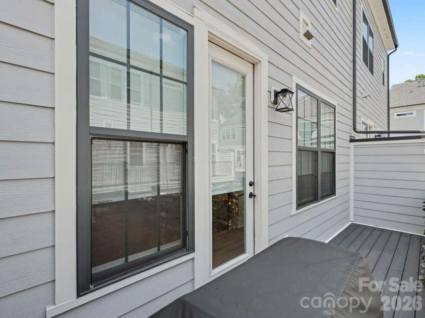 2523 Deacon Avenue, Charlotte, NC 28204.  MLS# CAR4402288, YatesRealty ID 38967. 