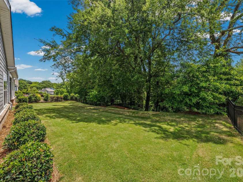 225 Lanyard Lane, Belmont, NC 28012.  MLS# CAR4399407, YatesRealty ID 38969. 