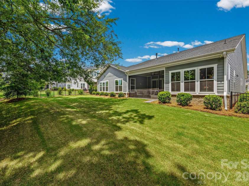 225 Lanyard Lane, Belmont, NC 28012.  MLS# CAR4399407, YatesRealty ID 38969. 
