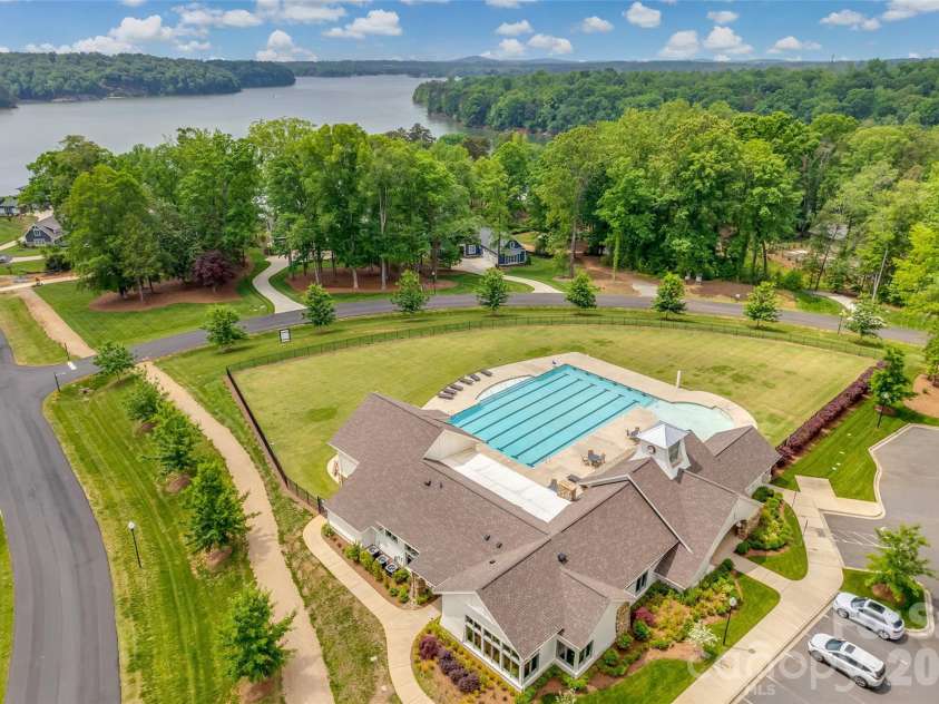 225 Lanyard Lane, Belmont, NC 28012.  MLS# CAR4399407, YatesRealty ID 38969. 